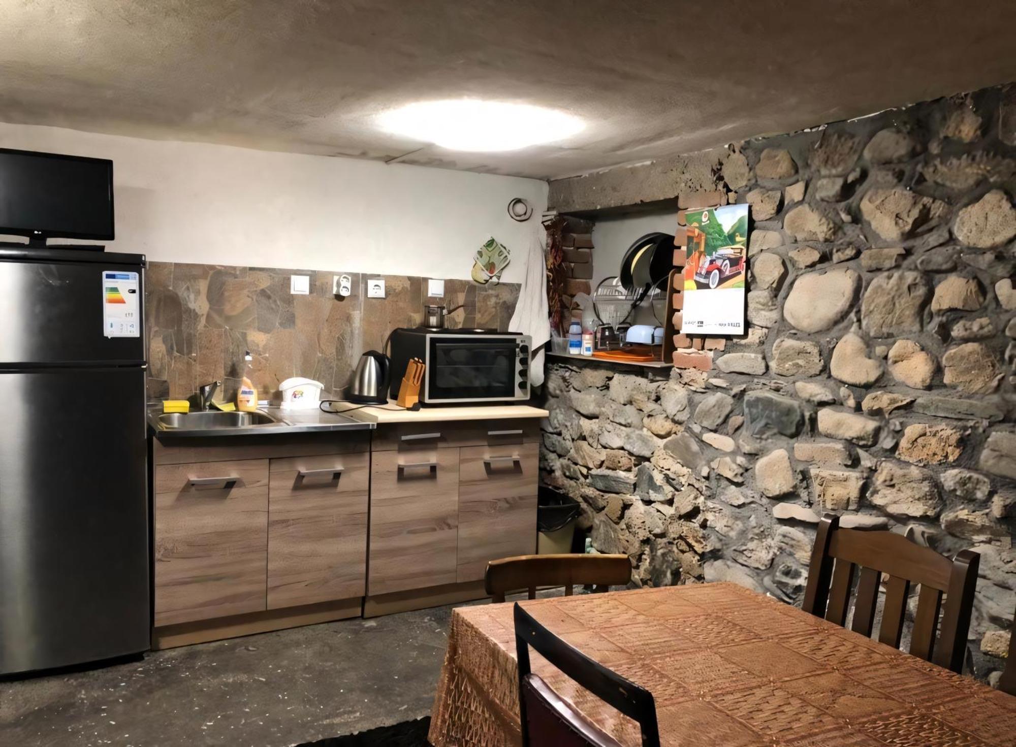 Alpin Guest House 사파레바바냐 외부 사진