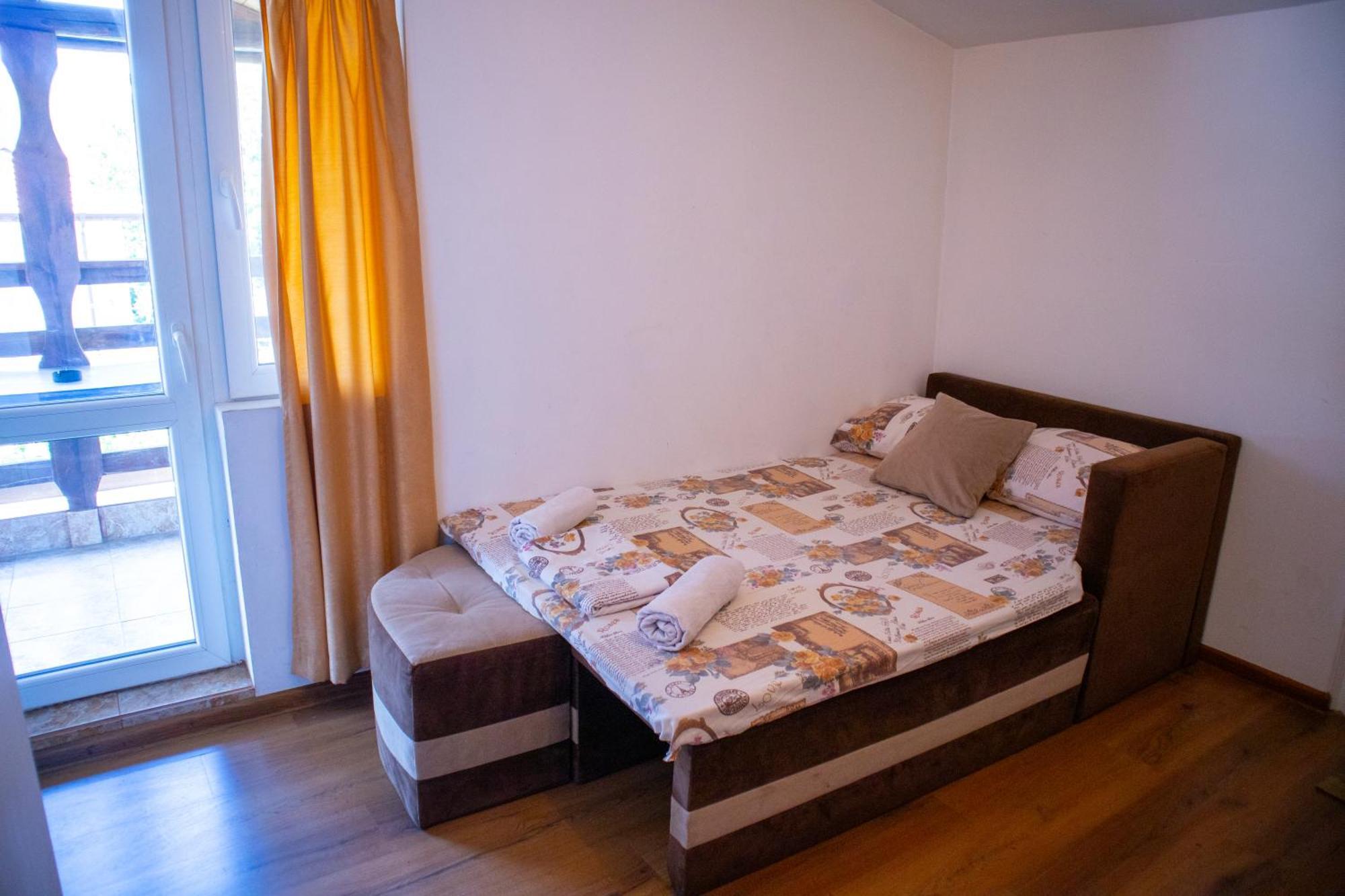 Alpin Guest House 사파레바바냐 외부 사진