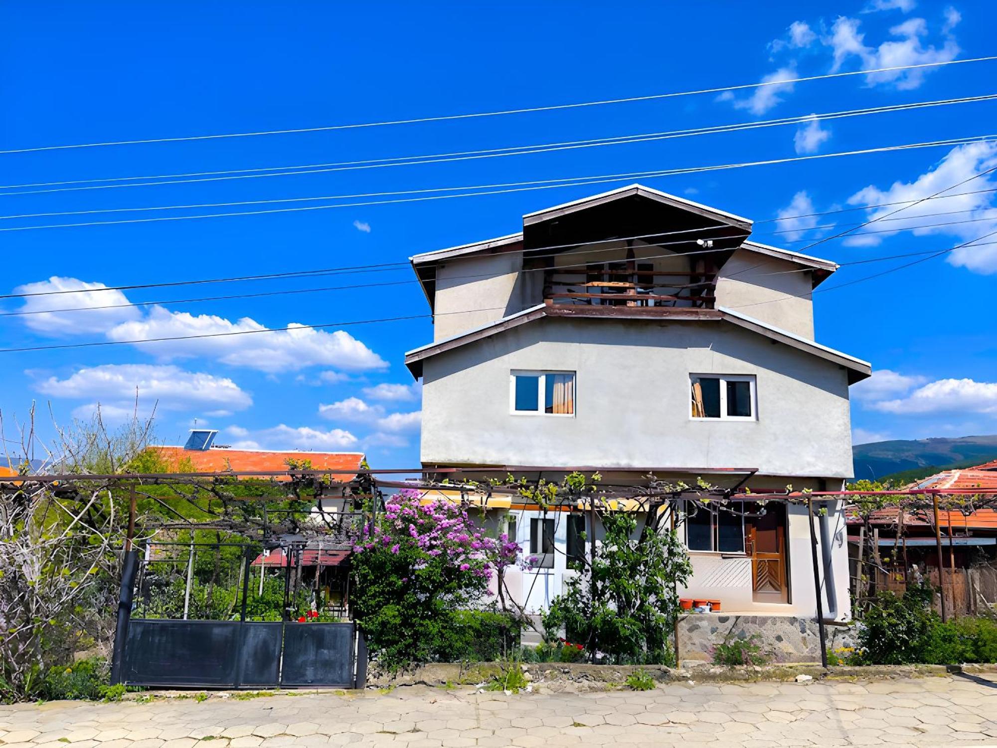 Alpin Guest House 사파레바바냐 외부 사진